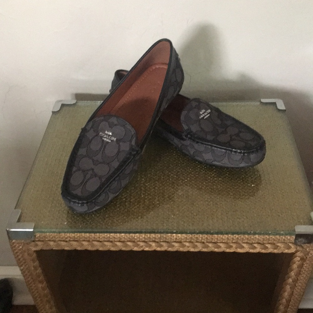 NWOT COACH canvas driving moc, US size 8.5B